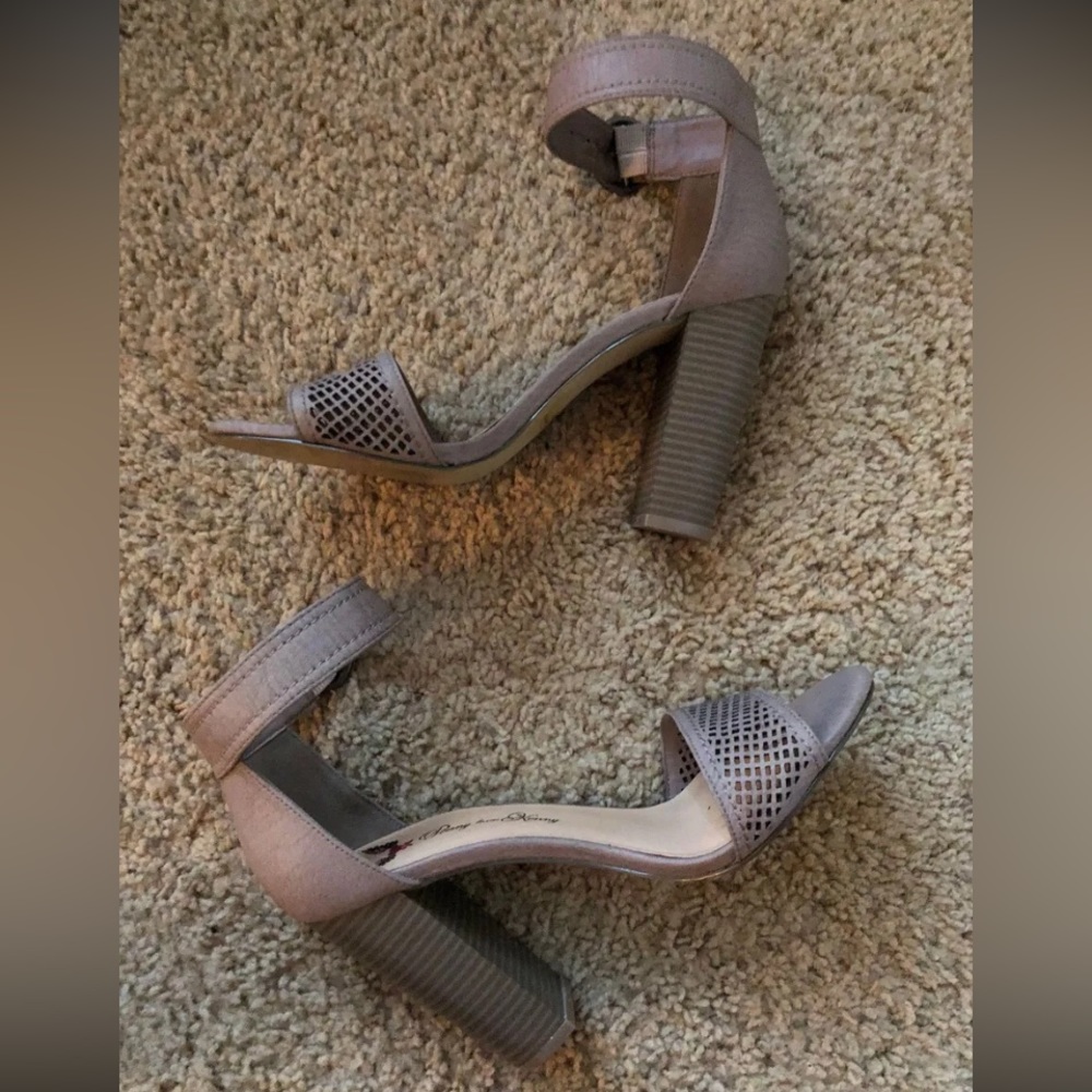 Penny loves Kenny chucky block heels